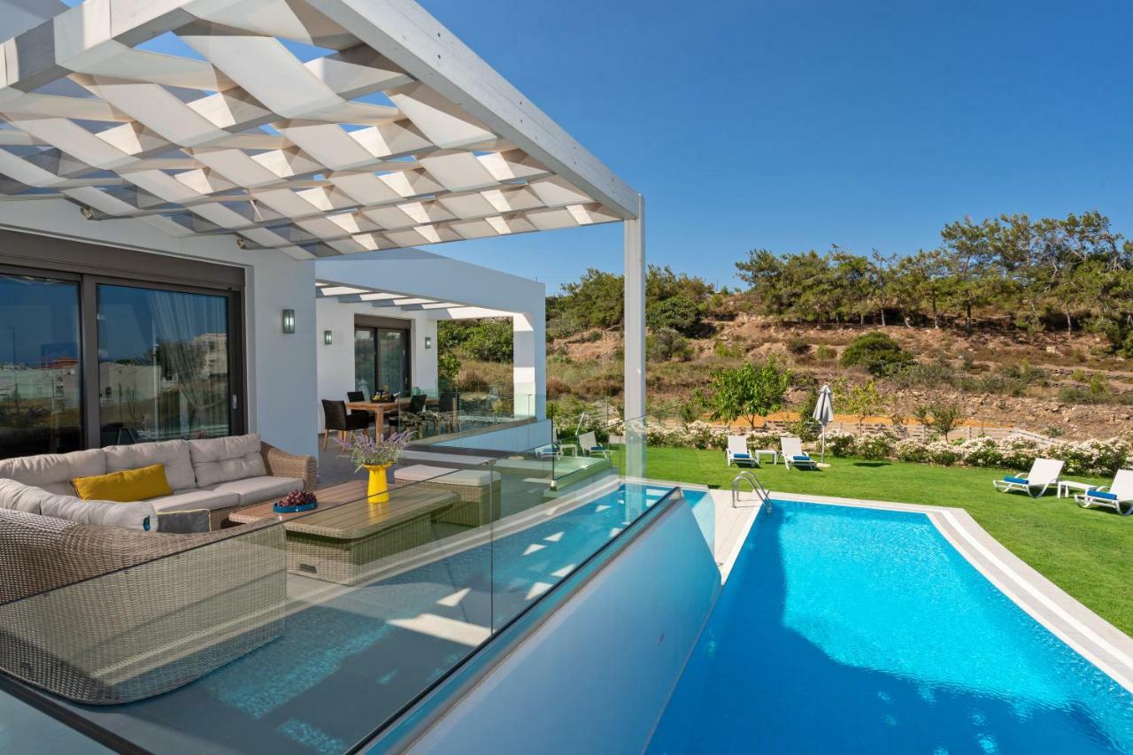 Eolia Iconic Villa, Walking Distance To The Beach, By Thinkvilla Panormos  Exterior photo